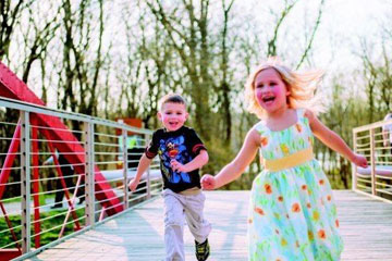 带有氵字女孩高雅的名字