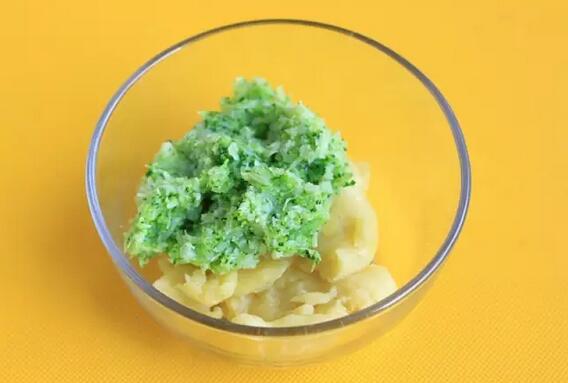 宝宝辅食西兰花土豆泥的做法