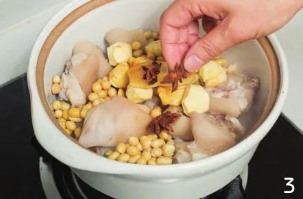 黄豆炖猪蹄的做法