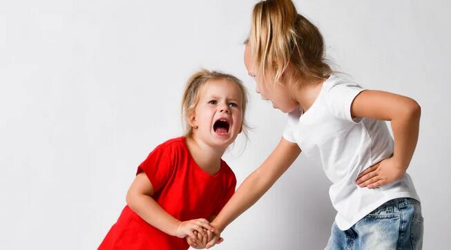 幼儿园人际交往中，这3类孩子容易没朋友