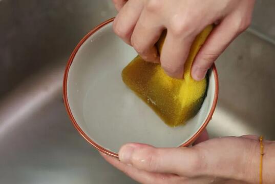 淘米水的4个妙用，太实用了