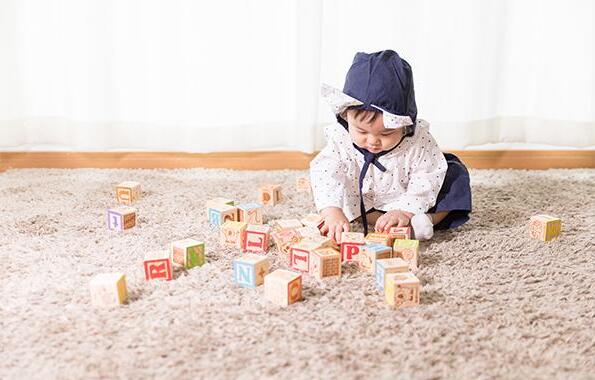 7个月宝宝发育指标 附早教指南