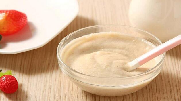 婴儿米粉该怎样挑？自制米粉适合宝宝吃吗？