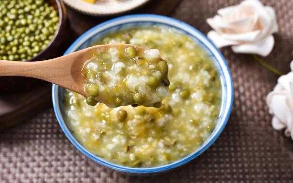 芒种节气，这样绿豆粥的做法更营养美味