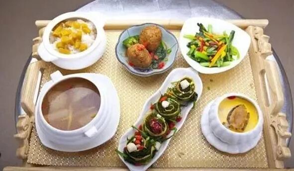 哺乳期饮食应注意什么