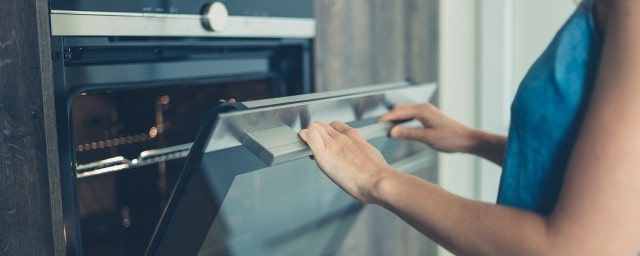 家用烤箱怎么清洗