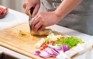 冬吃萝卜夏吃姜 夏季吃姜好处多