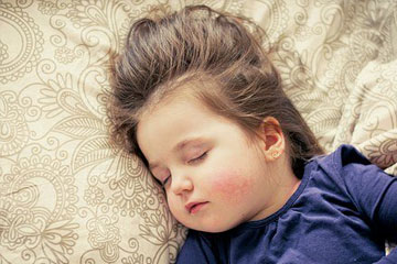 早产女孩坚强的名字大全