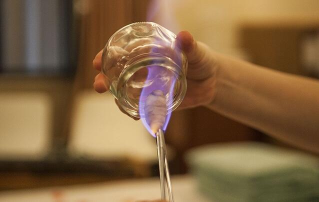 拔罐后黑紫是湿气重吗