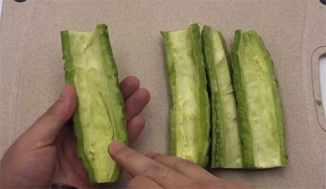 苦瓜怎么做不苦 只需切掉苦味源