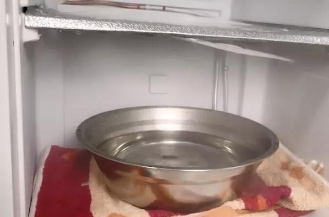 冰箱怎么除霜 冰箱夏天开几档最合适