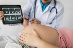 从胎动看男孩女孩准吗