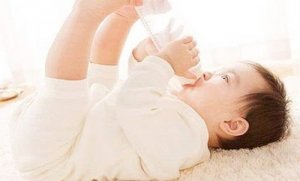 新生儿可以换奶粉吗 宝宝换奶粉注意事项