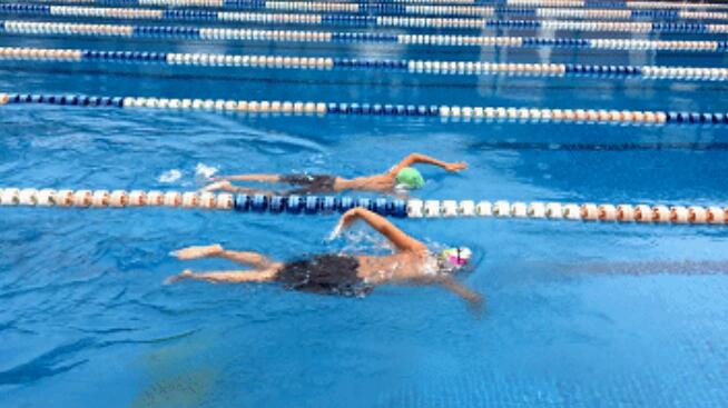 几岁适合学游泳 儿童学游泳注意事项