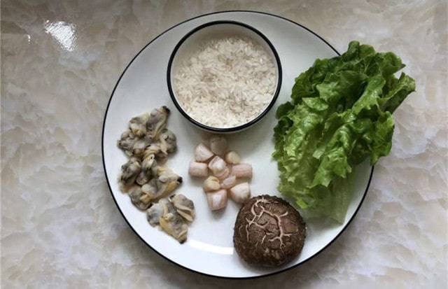 9个月婴儿食谱 生菜干贝花蛤粥的做法