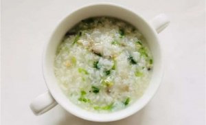 9个月婴儿食谱 生菜干贝花蛤粥的做法