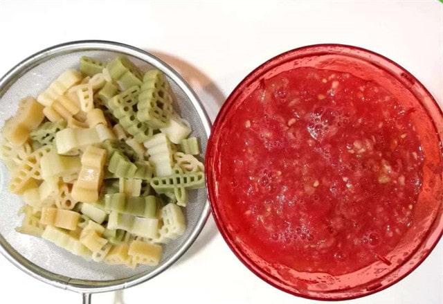 番茄牛肉卡通意面的做法 一岁宝宝食谱