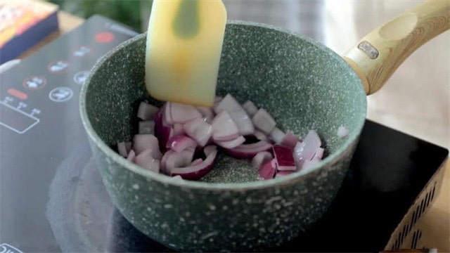 芦笋鸡丁咖喱饭的做法 2岁宝宝食谱