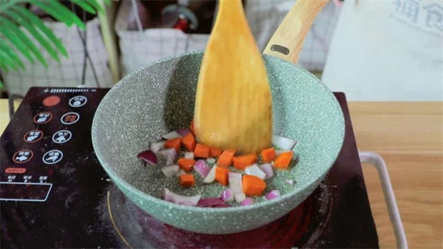 香煎牛肉饼的做法 一岁宝宝食谱