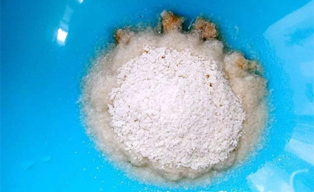 三文鱼蔬菜米糊的做法 六个月宝宝辅食食谱