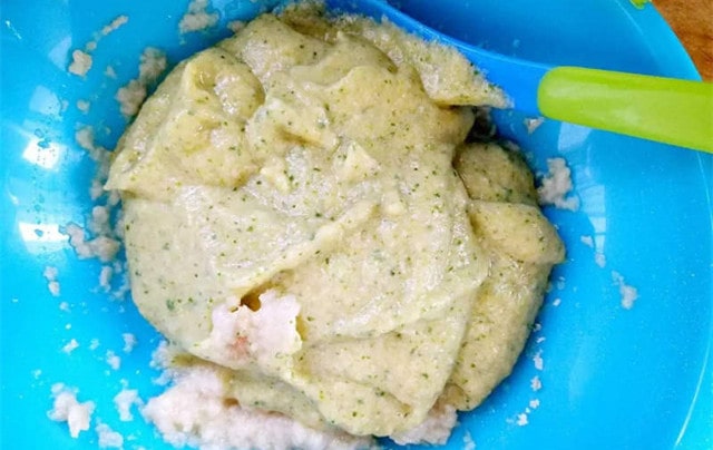 三文鱼蔬菜米糊的做法 六个月宝宝辅食食谱