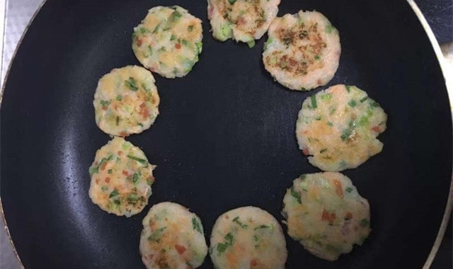 三文鱼土豆软饼的做法 10个月宝宝辅食食谱