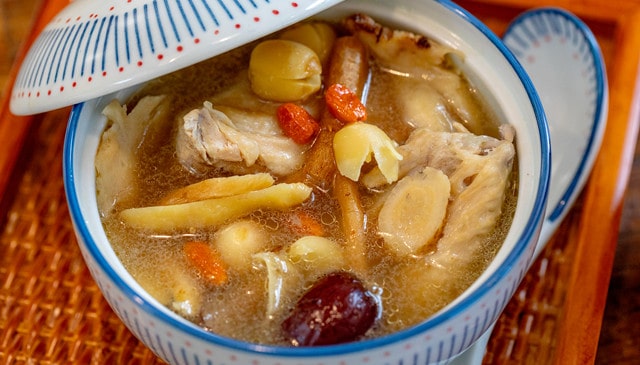 产妇鸡汤怎么炖好喝又下奶