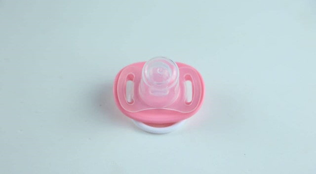 婴儿安抚奶嘴什么时候戒除？