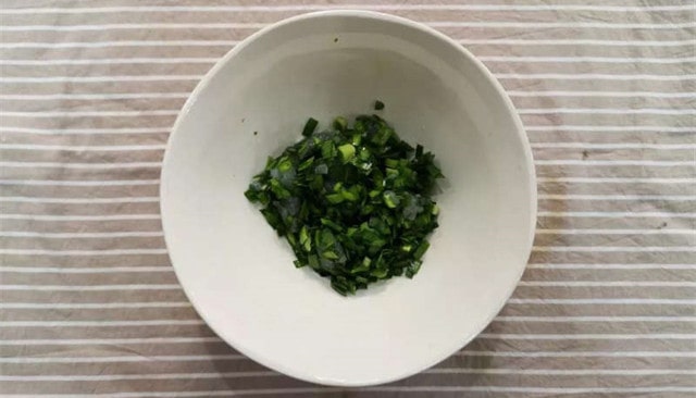 韭菜虾仁脆饼的做法 一岁半宝宝食谱