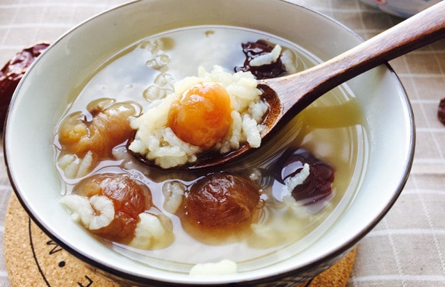 产妇下奶食谱 催乳何必大鱼大肉