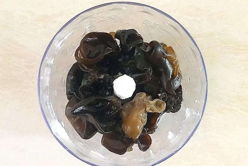 木耳龙利鱼丸的做法 10个月宝宝辅食食谱