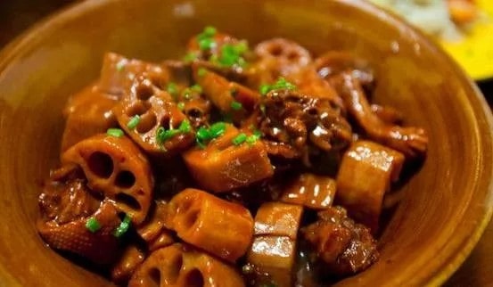 产妇秋季月子餐，滋补、去燥、助恢复