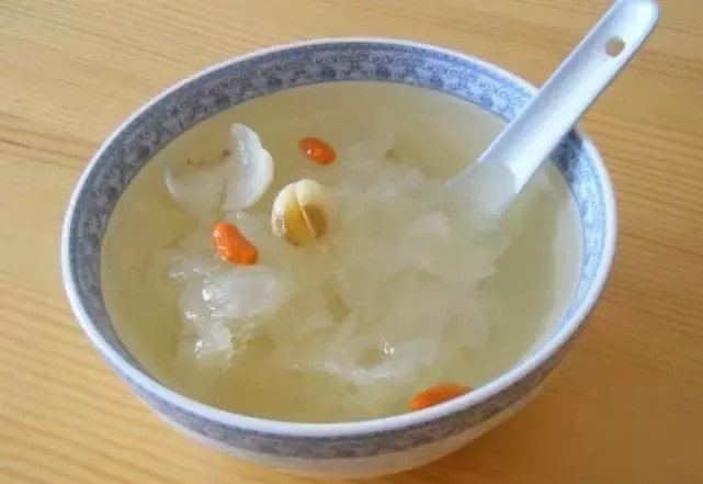 产妇秋季月子餐，滋补、去燥、助恢复