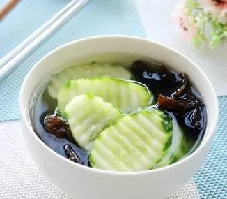 产妇秋季月子餐，滋补、去燥、助恢复