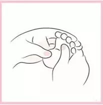 婴儿抚触这8个部位的好处多