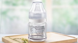 宝宝奶瓶和奶嘴多久换一次？