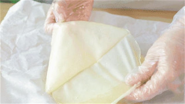 芝士鲜虾春卷的做法 4岁宝宝食谱