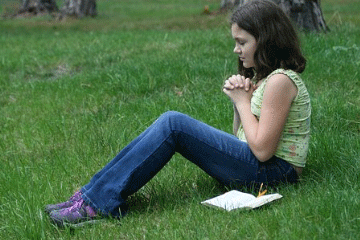 女孩取名字祺,琪哪个适合