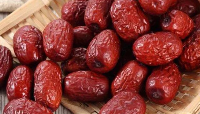 怀孕后多吃这四种干果，宝宝会更加健康聪明