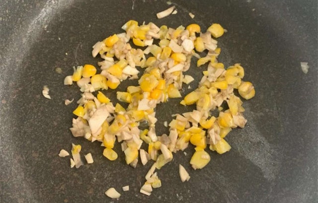 奶香蘑菇浓汤的做法 十个月宝宝食谱