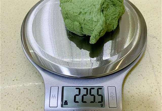 蔬菜肉泥小鱼面的做法 1岁宝宝食谱