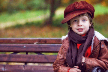 带草字头和三点水的男孩名字