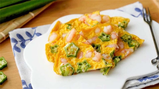 秋葵虾仁蛋饼的做法 一岁半宝宝食谱