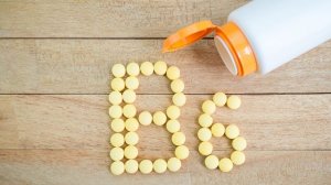 宝宝嘴唇干裂是缺什么维生素