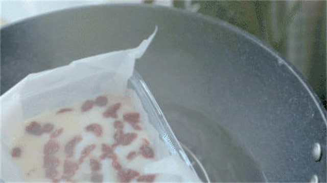 蔓越莓椰蓉糯米糕的做法