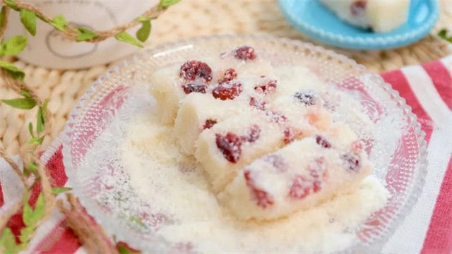 蔓越莓椰蓉糯米糕的做法