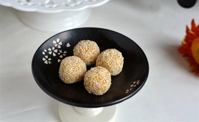 空气炸锅烤红薯芝麻球