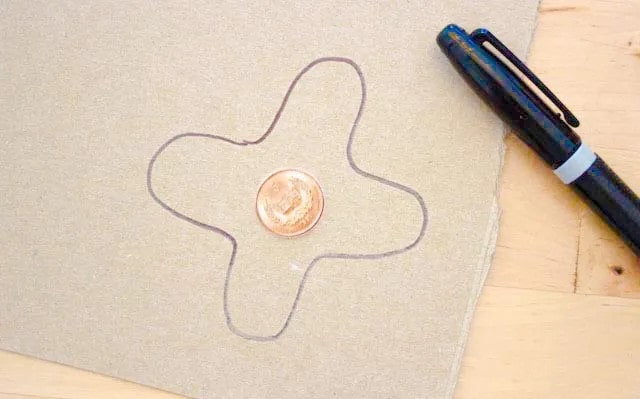 废物利用手工纸盒子制作飞镖