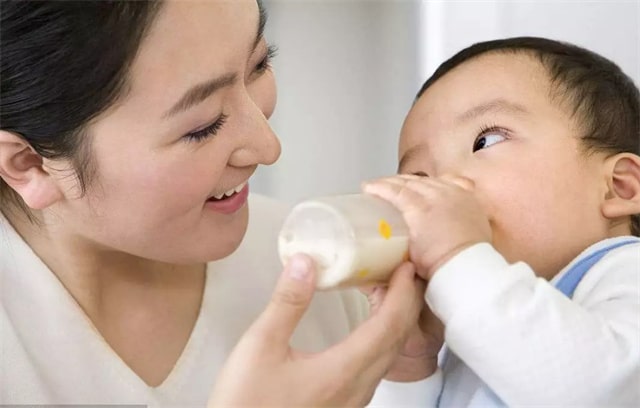 宝宝厌奶期怎么办？