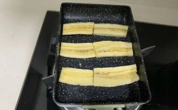 香蕉厚蛋烧的做法 宝宝营养早餐食谱